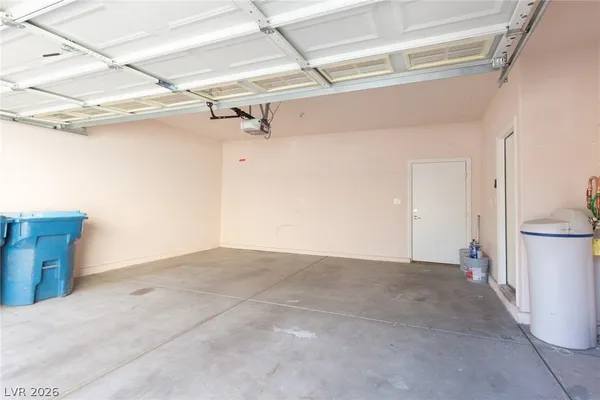 $2,450 | 5163 Tunnel Falls Drive, Las Vegas, NV 89141