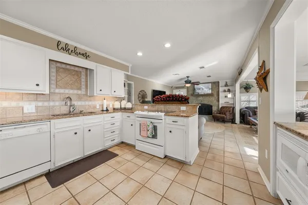 $999,900 | 311 County Road 1710, Clifton, TX 76634