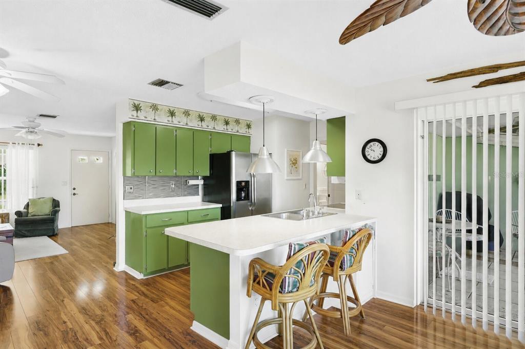 1220 Falcon Road Venice, FL 34293 - Photo 12 of 55 Gallery Image 12