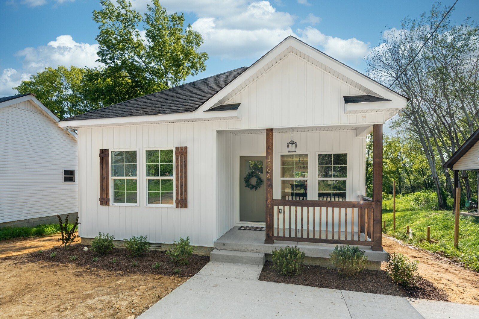 1600 Mantlo Street Springfield, TN 37172 - Photo 1 of 12 Gallery Image 1