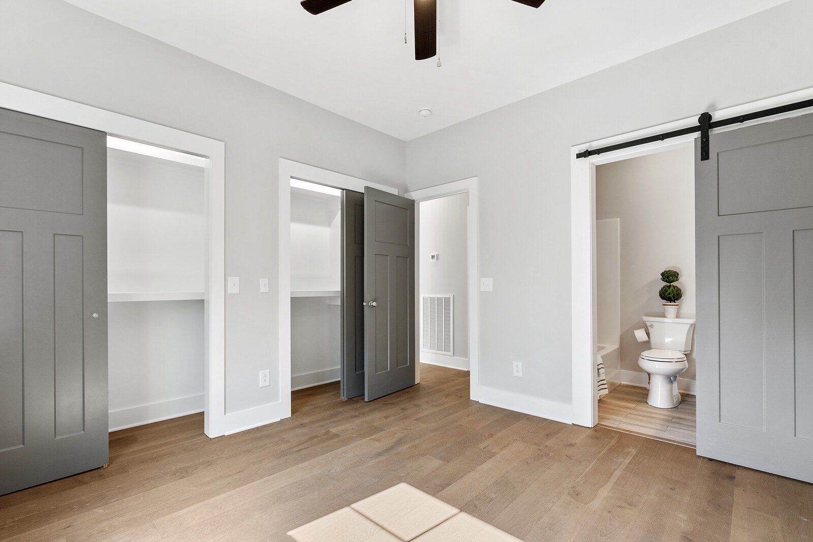 1600 Mantlo Street Springfield, TN 37172 - Photo 8 of 12 Gallery Image 8