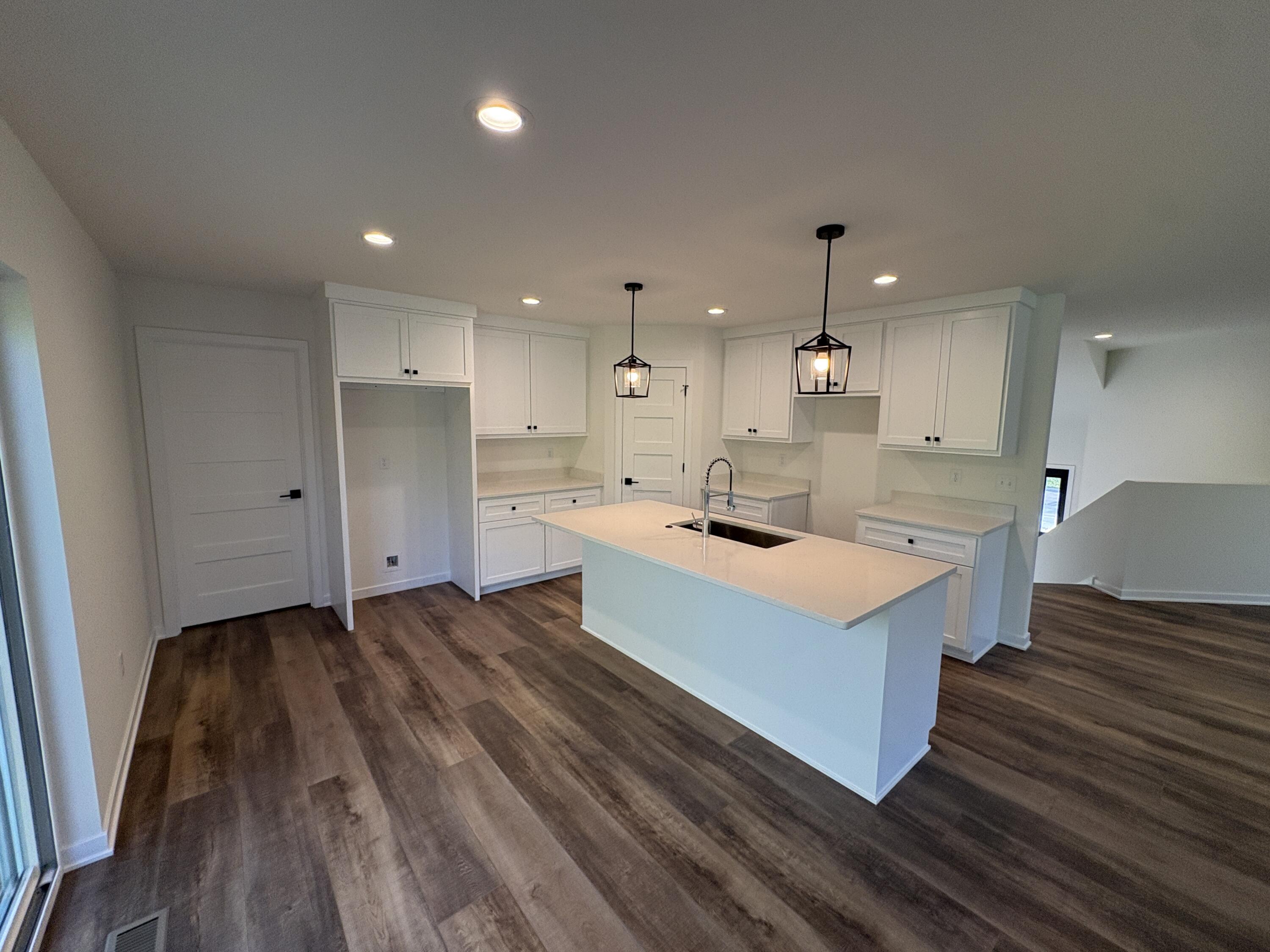 271 Cardinal Drive Sullivan, WI 53178 - Photo 6 of 46 Kitchen 1