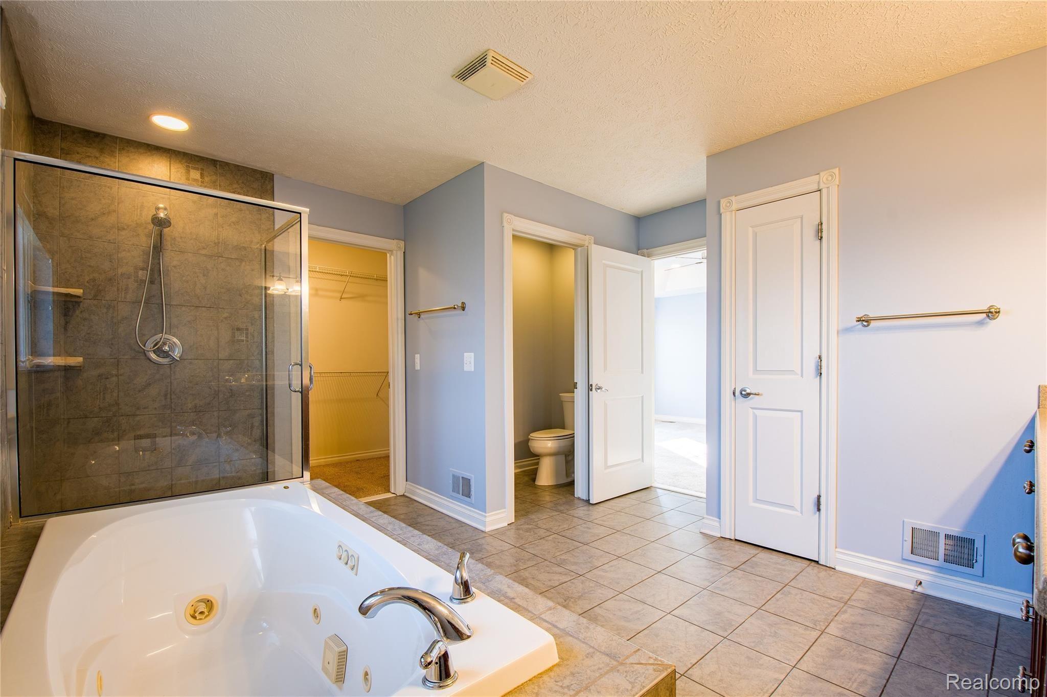 3116 Ridley Way Howell, MI 48843 - Photo 18 of 48 jkpqRUrA.jpeg