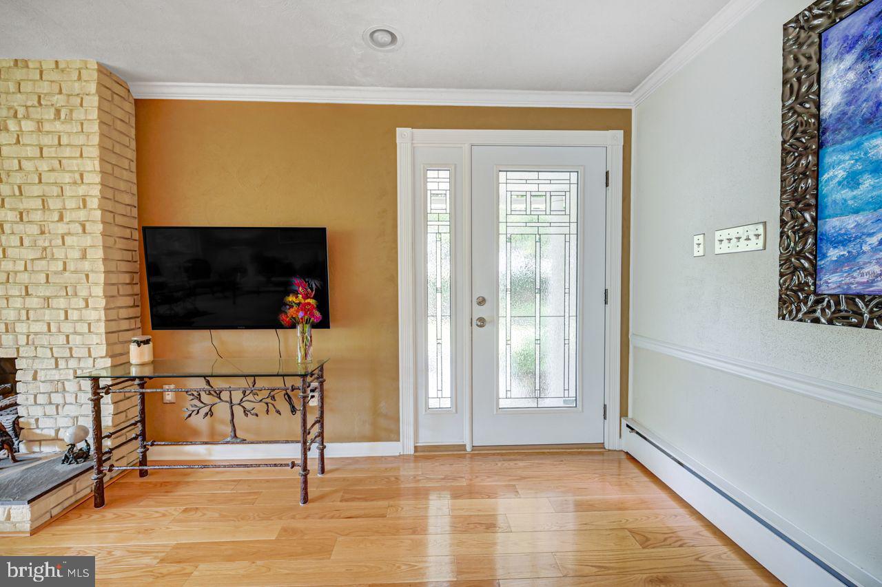 1520 Niles Road York, PA 17403 - Photo 4 of 43 Gallery Image 4
