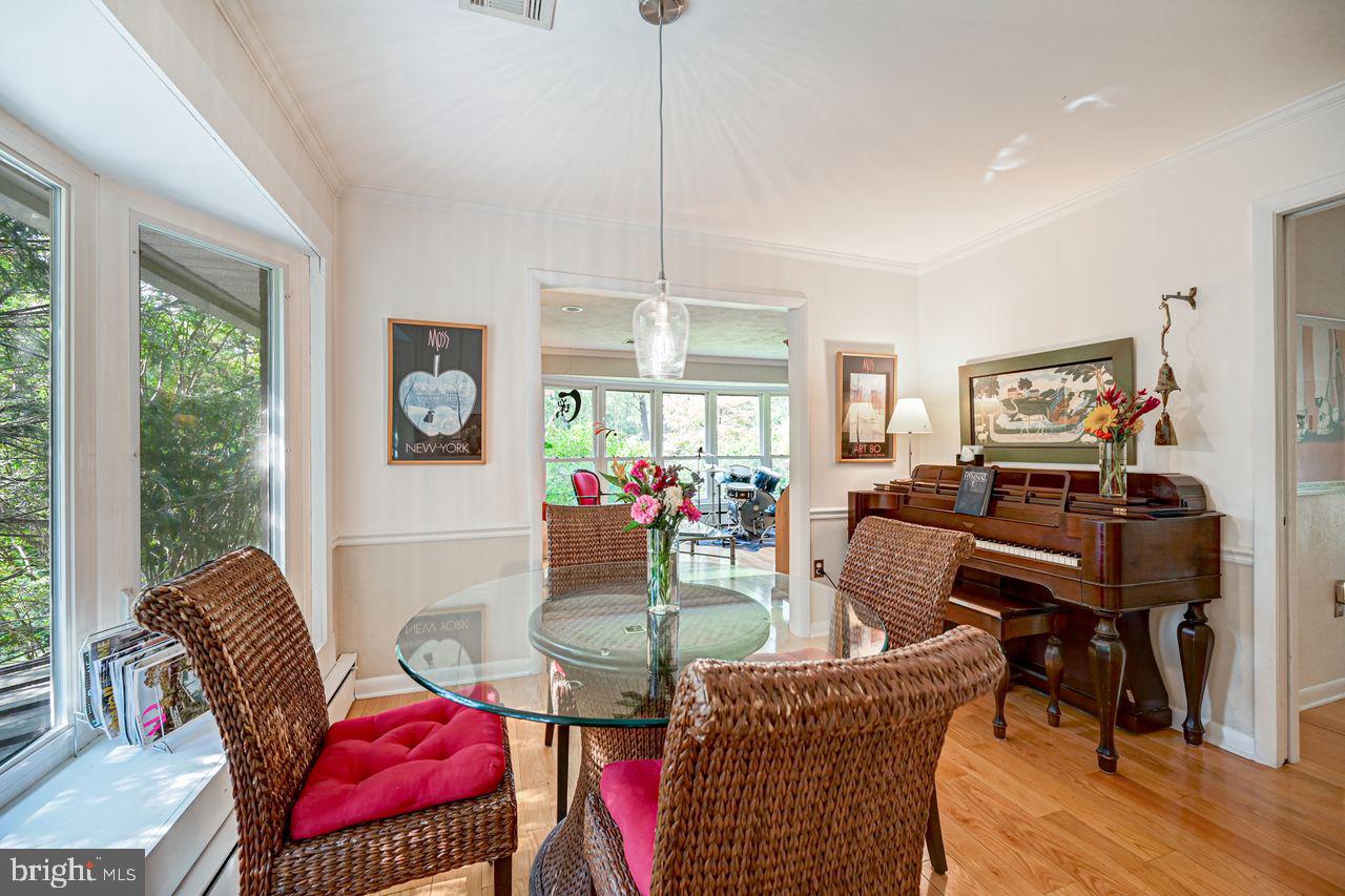 1520 Niles Road York, PA 17403 - Photo 8 of 43 Gallery Image 8