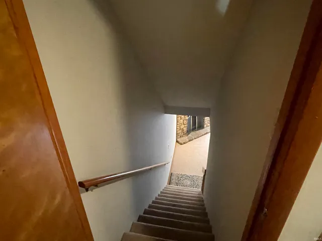 $179,950 | 2344 East Winding Brook Circle, Bloomington, IN 47401