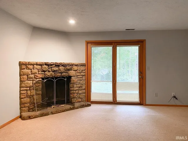 $179,950 | 2344 East Winding Brook Circle, Bloomington, IN 47401