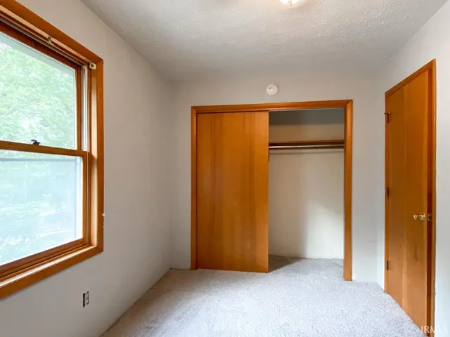 $179,950 | 2344 East Winding Brook Circle, Bloomington, IN 47401