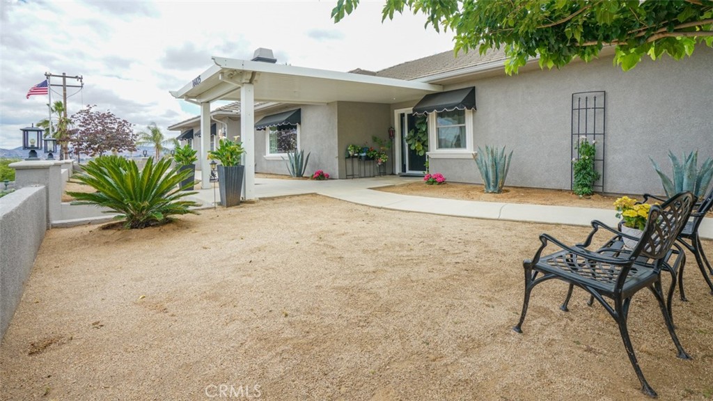 16025 Perry Heights Drive Riverside, CA 92504 - Photo 20 of 105 Front Yard