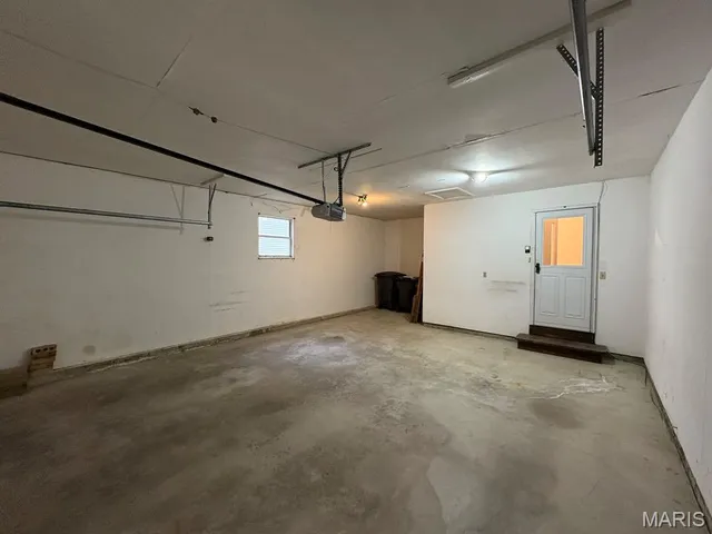 $282,900 | 105 Hickory Drive, Troy, MO 63379