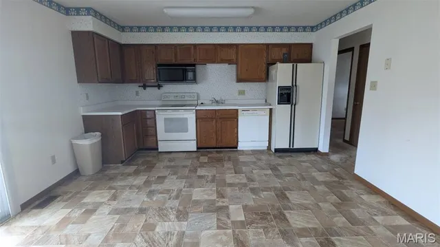 $282,900 | 105 Hickory Drive, Troy, MO 63379