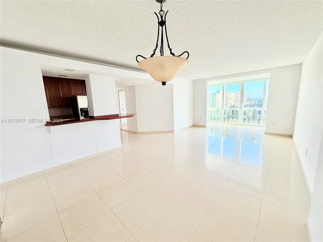 $249,000 | 919 Hillcrest Drive, Unit 704, Hollywood, FL 33021
