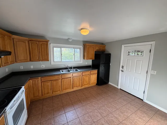 $1,850 | 504 Prospect Street, Naugatuck, CT 06770