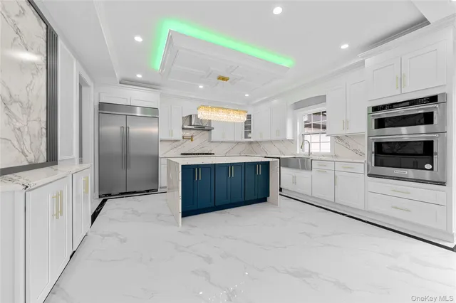 $1,550,000 | 71 Cedar Street, Hicksville, NY 11801