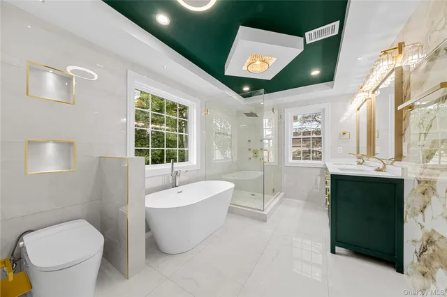 $1,550,000 | 71 Cedar Street, Hicksville, NY 11801