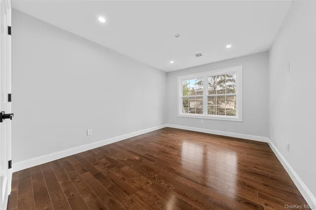 $1,550,000 | 71 Cedar Street, Hicksville, NY 11801