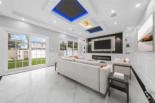 $1,550,000 | 71 Cedar Street, Hicksville, NY 11801