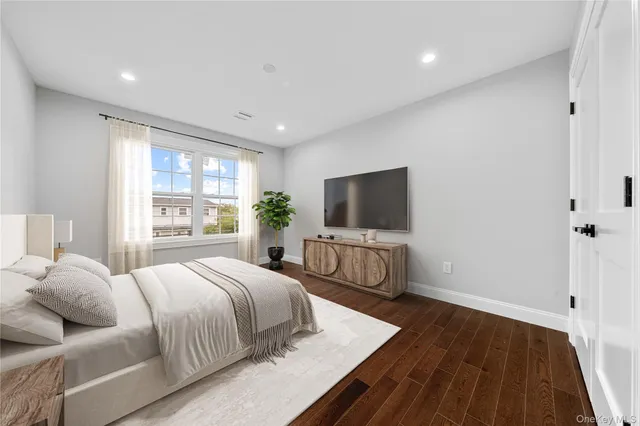 $1,550,000 | 71 Cedar Street, Hicksville, NY 11801