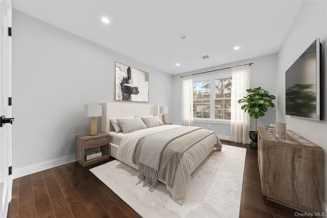 $1,550,000 | 71 Cedar Street, Hicksville, NY 11801