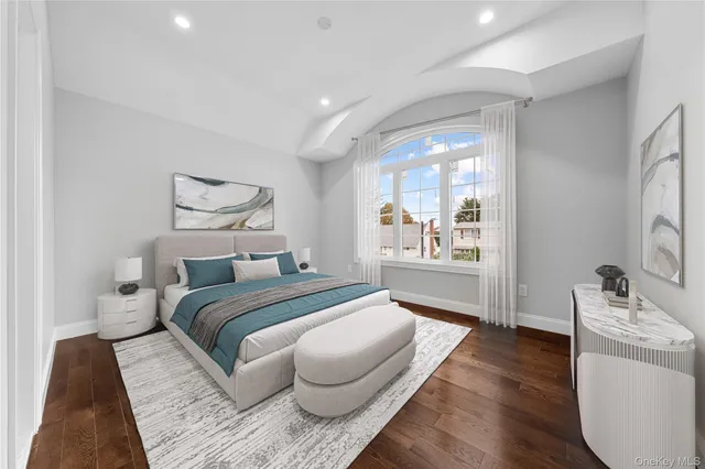 $1,550,000 | 71 Cedar Street, Hicksville, NY 11801