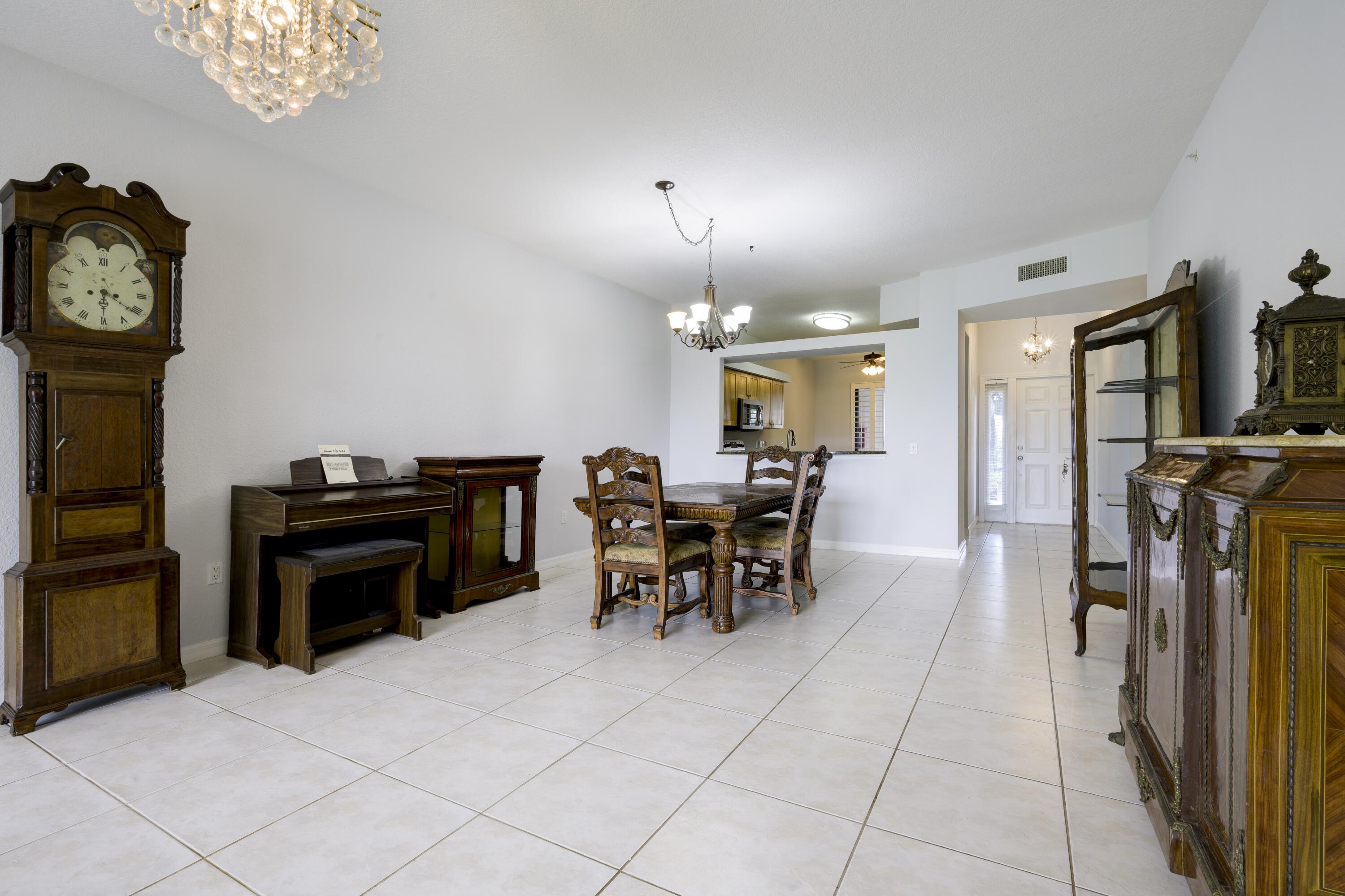 370 Golfview Road, Unit 103 North Palm Beach, FL 33408 - Photo 12 of 28 370 Golfview Rd Apt 103 North-print-021-