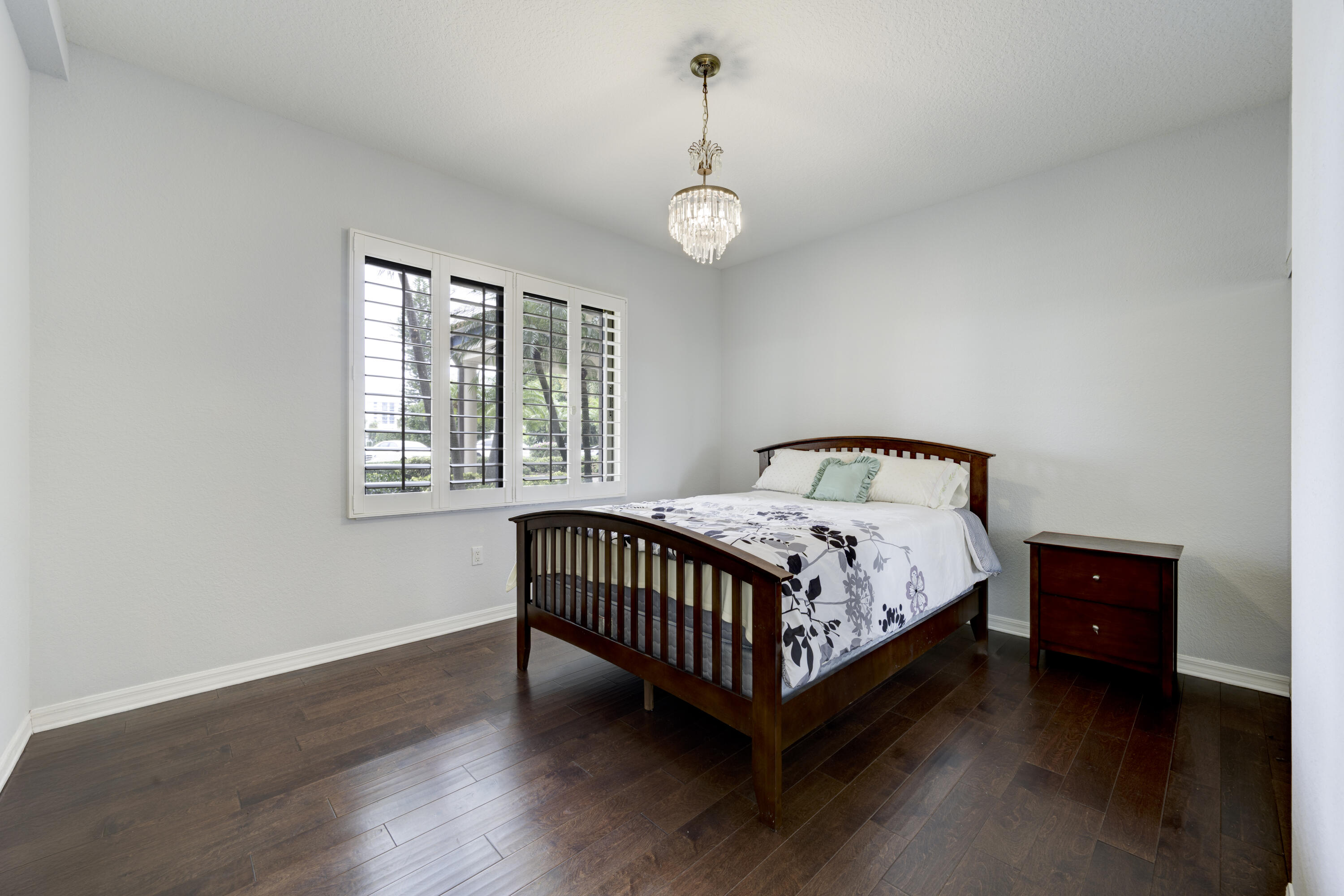 370 Golfview Road, Unit 103 North Palm Beach, FL 33408 - Photo 16 of 28 370 Golfview Rd Apt 103 North-print-010-