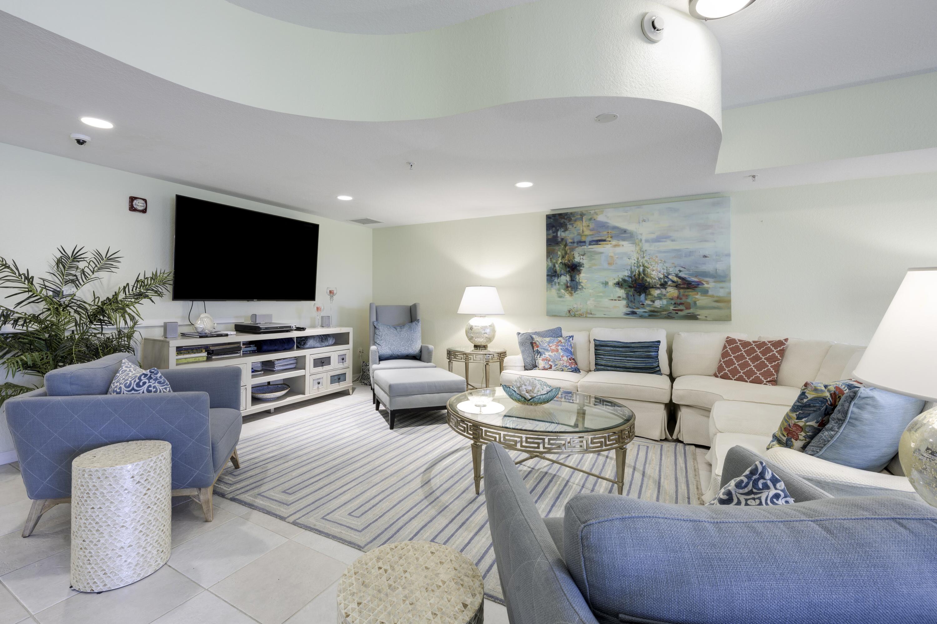 370 Golfview Road, Unit 103 North Palm Beach, FL 33408 - Photo 25 of 28 370 Golfview Rd Apt 103 North-print-026-