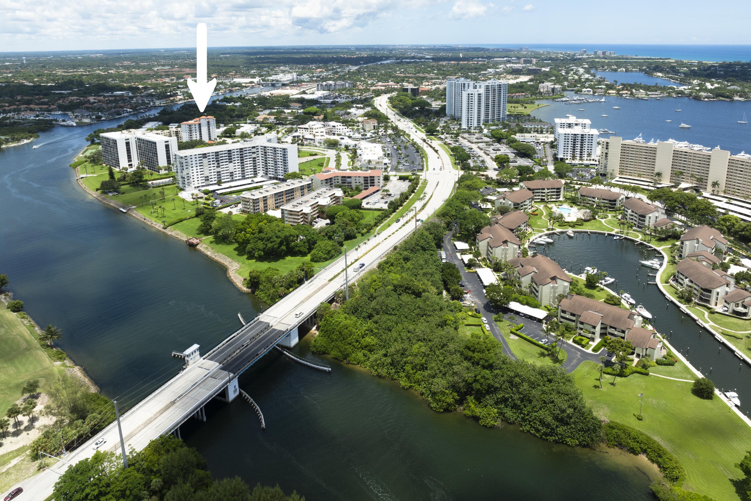 370 Golfview Road, Unit 103 North Palm Beach, FL 33408 - Photo 5 of 28 370 Golfview Rd Apt 103 North-print-005-