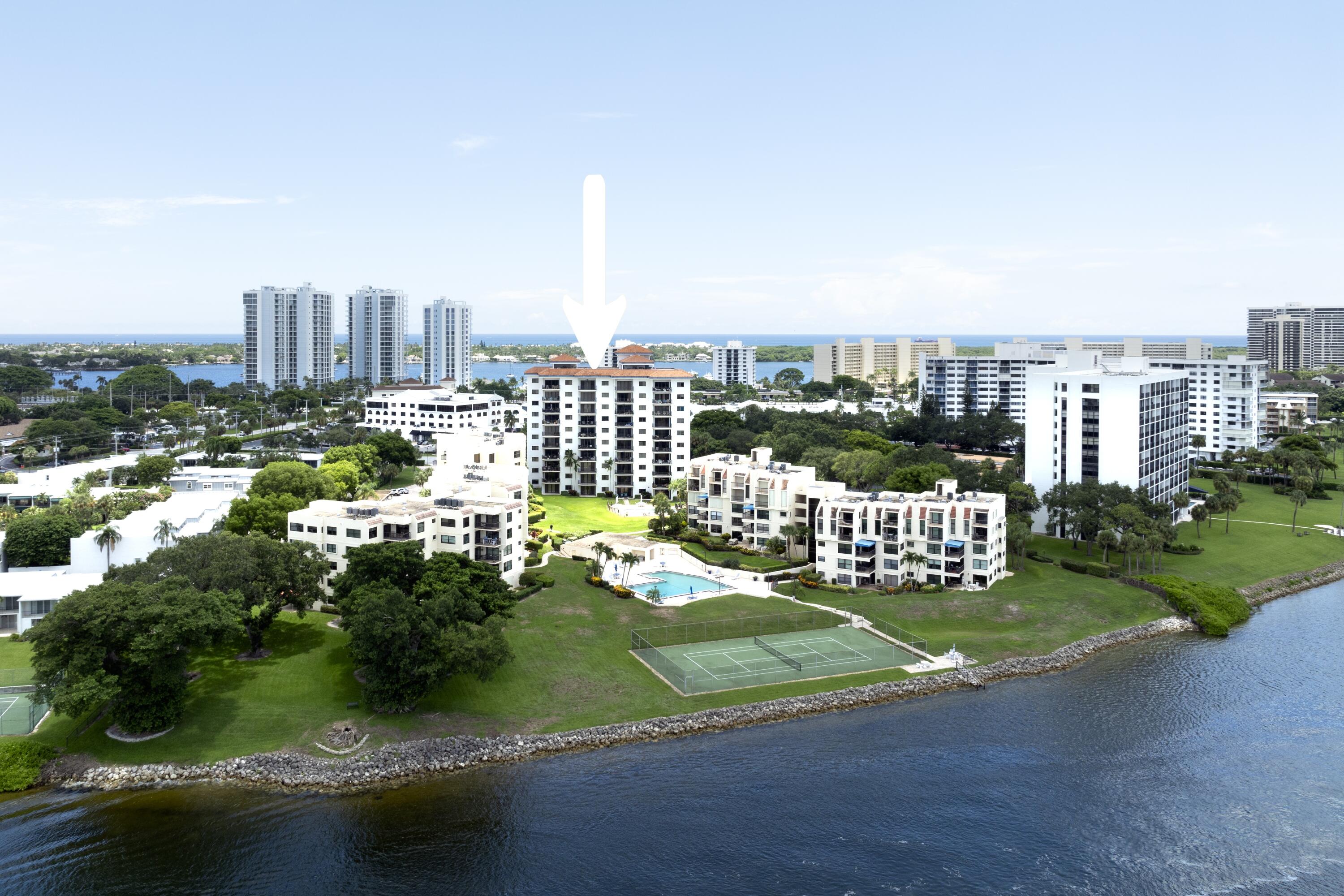 370 Golfview Road, Unit 103 North Palm Beach, FL 33408 - Photo 8 of 28 370 Golfview Rd Apt 103 North-print-008-