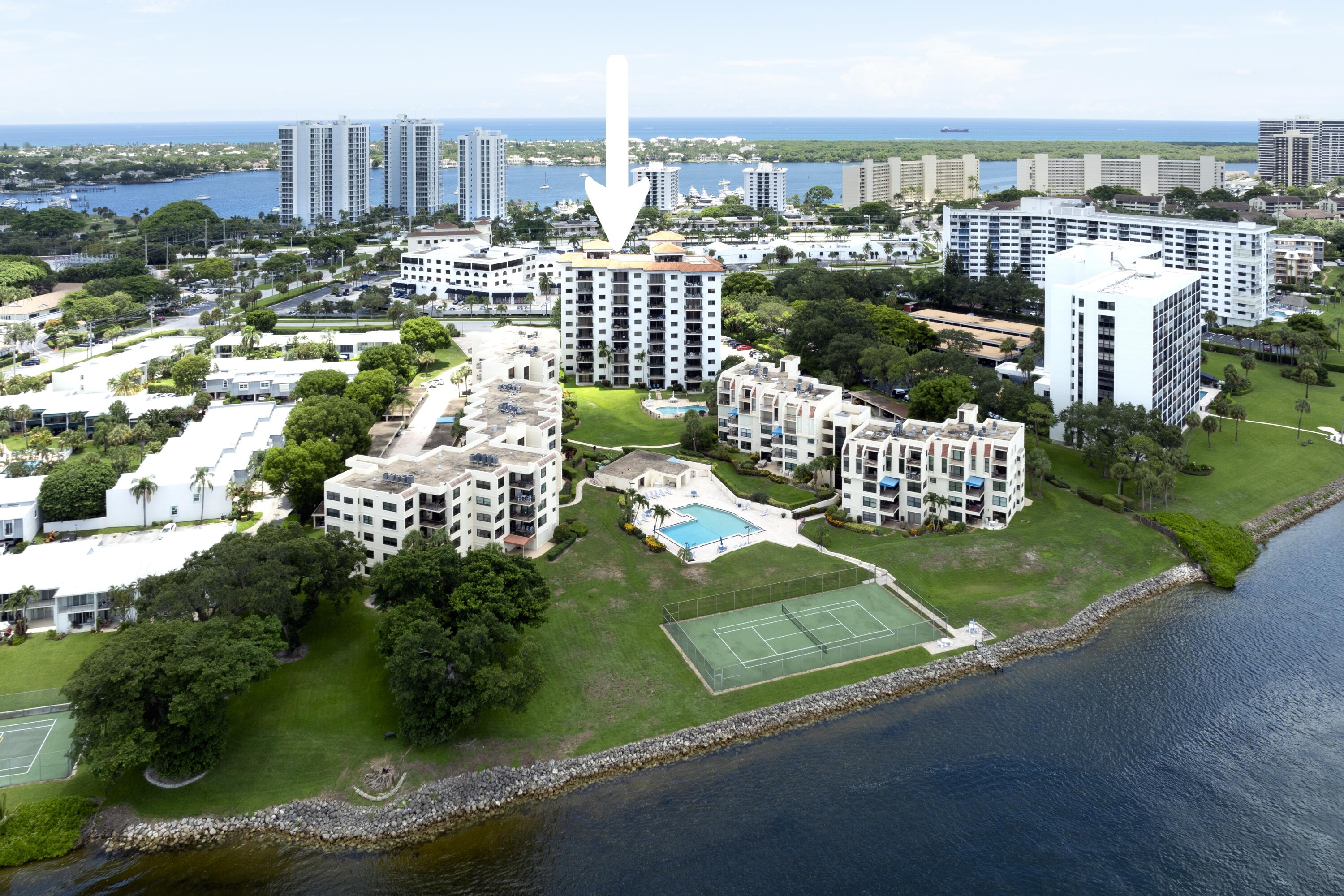 370 Golfview Road, Unit 103 North Palm Beach, FL 33408 - Photo 9 of 28 370 Golfview Rd Apt 103 North-print-009-