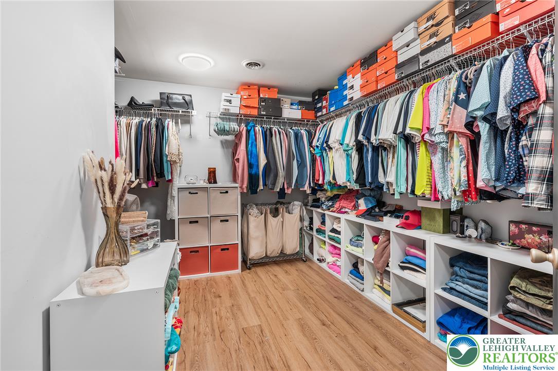 541 Mountain View Road Nazareth, PA 18064 - Photo 20 of 43 Gallery Image 20