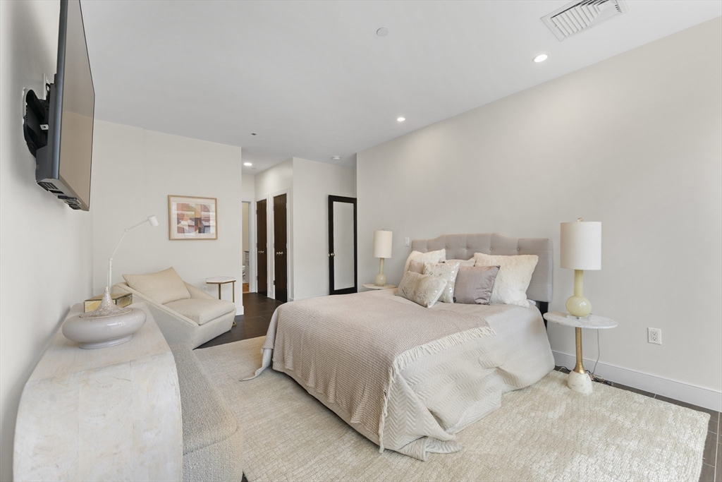 101 Broad Street, Unit 8B Boston, MA 02110 - Photo 23 of 38