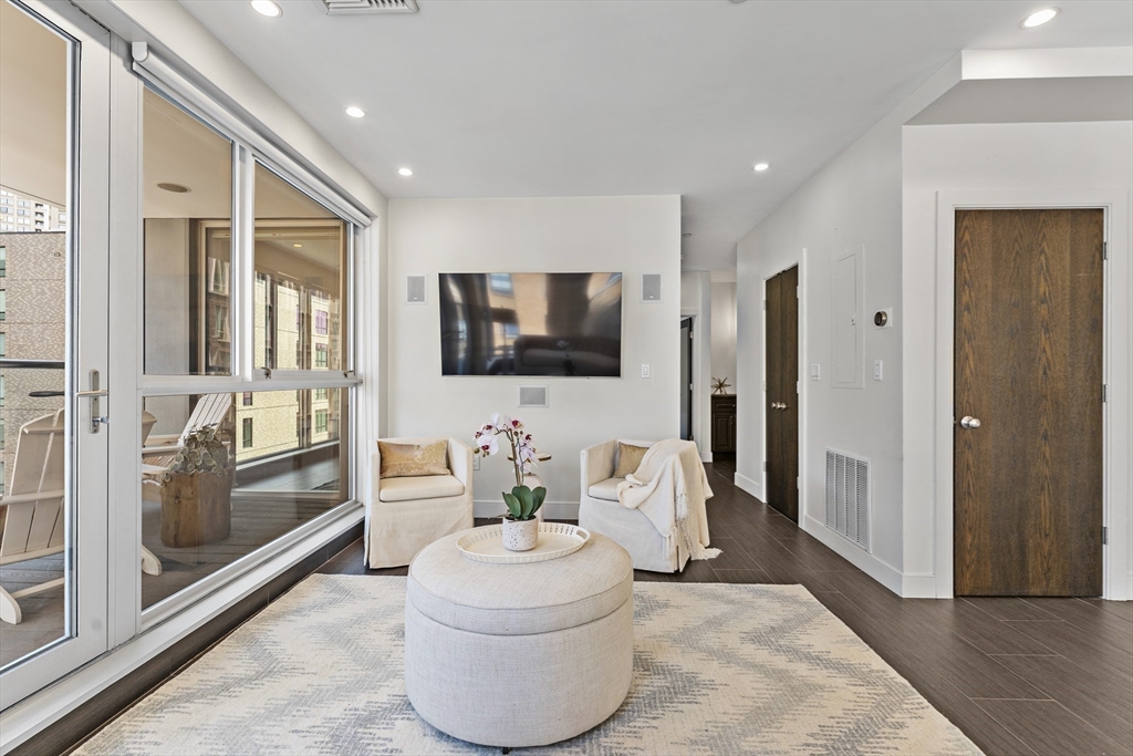 101 Broad Street, Unit 8B Boston, MA 02110 - Photo 5 of 38