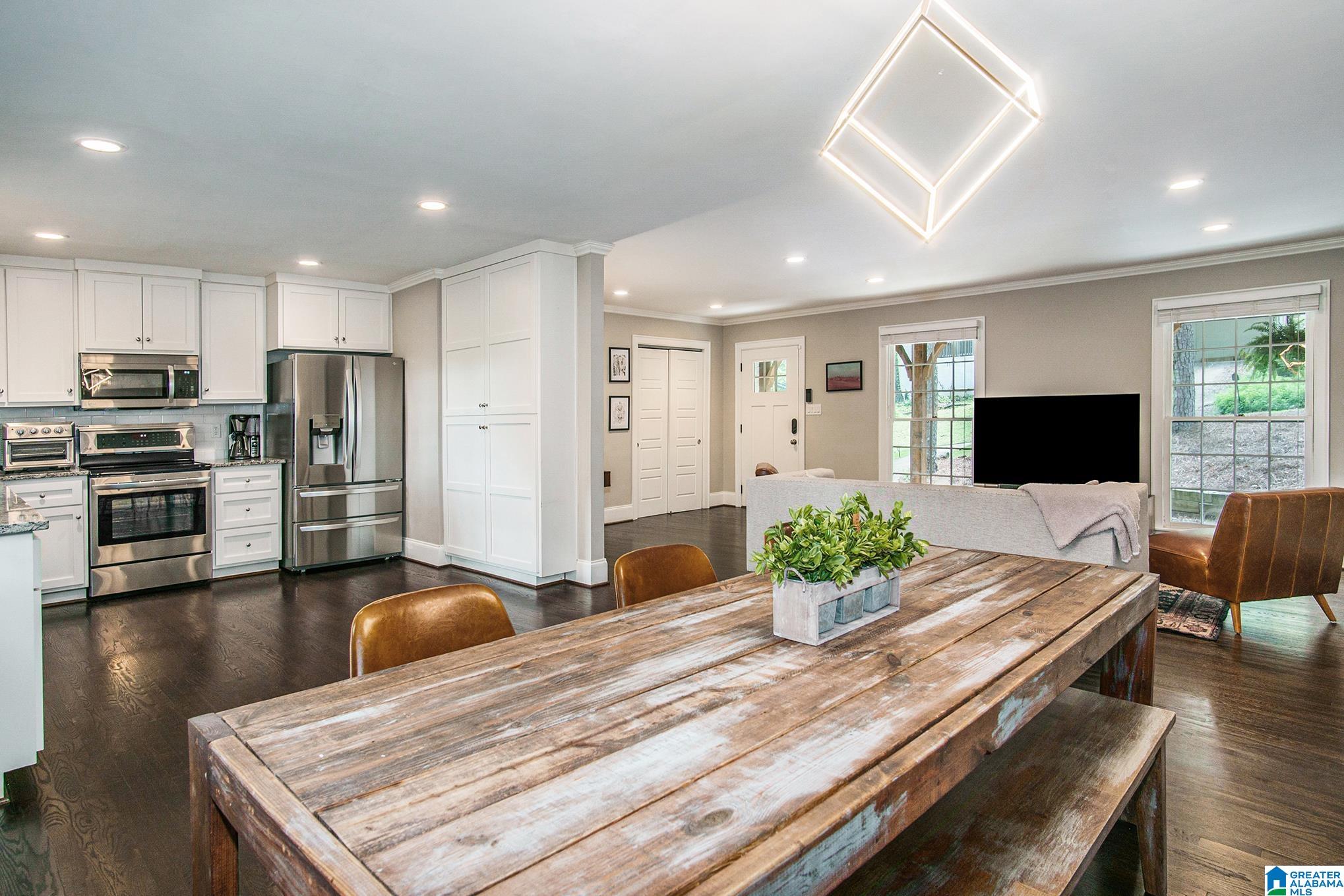 1404 Overwood Road Birmingham, AL 35222 - Photo 10 of 36