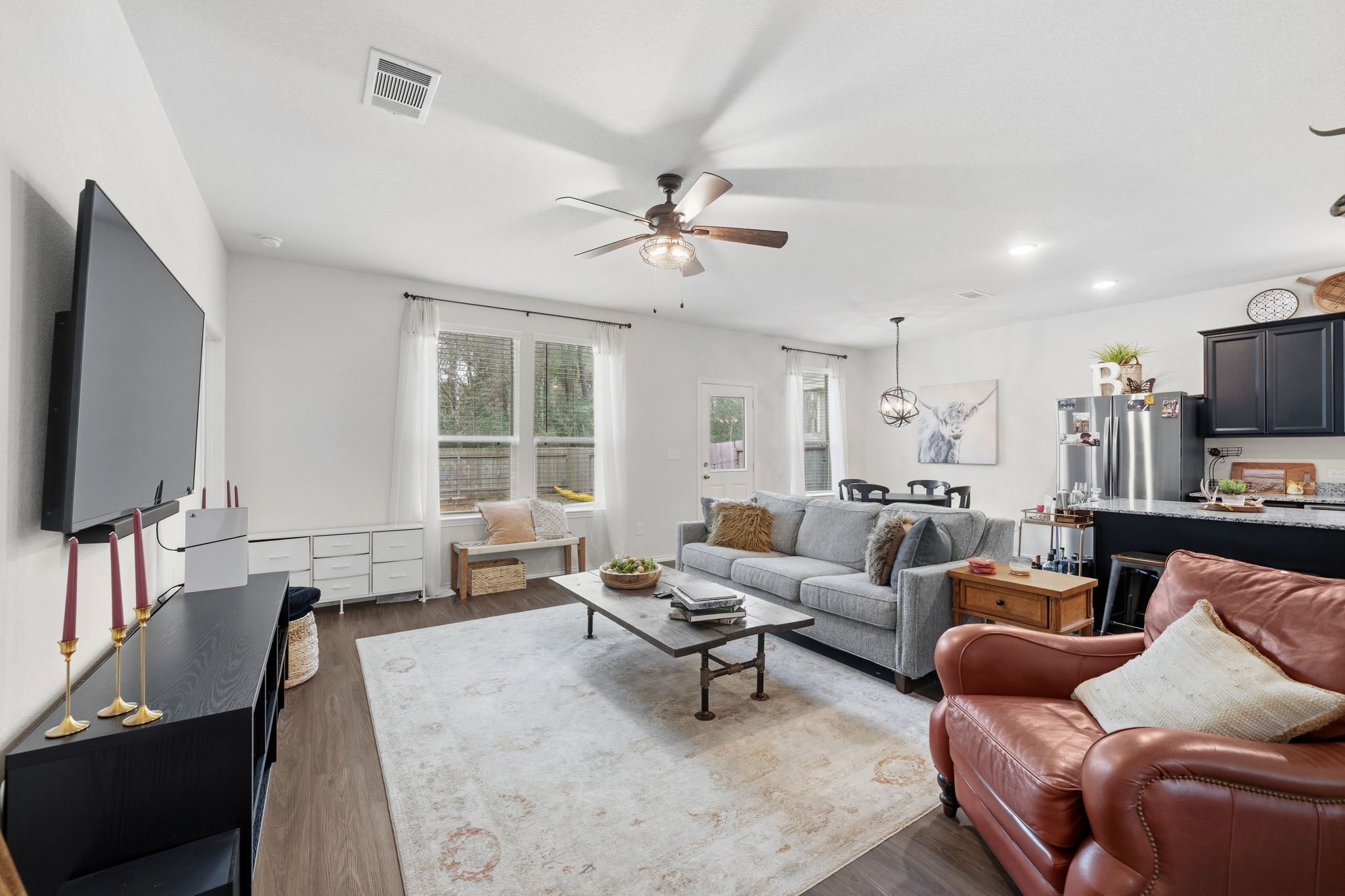 4041 Timber Sapp Drive Conroe, TX 77304 - Photo 3 of 14