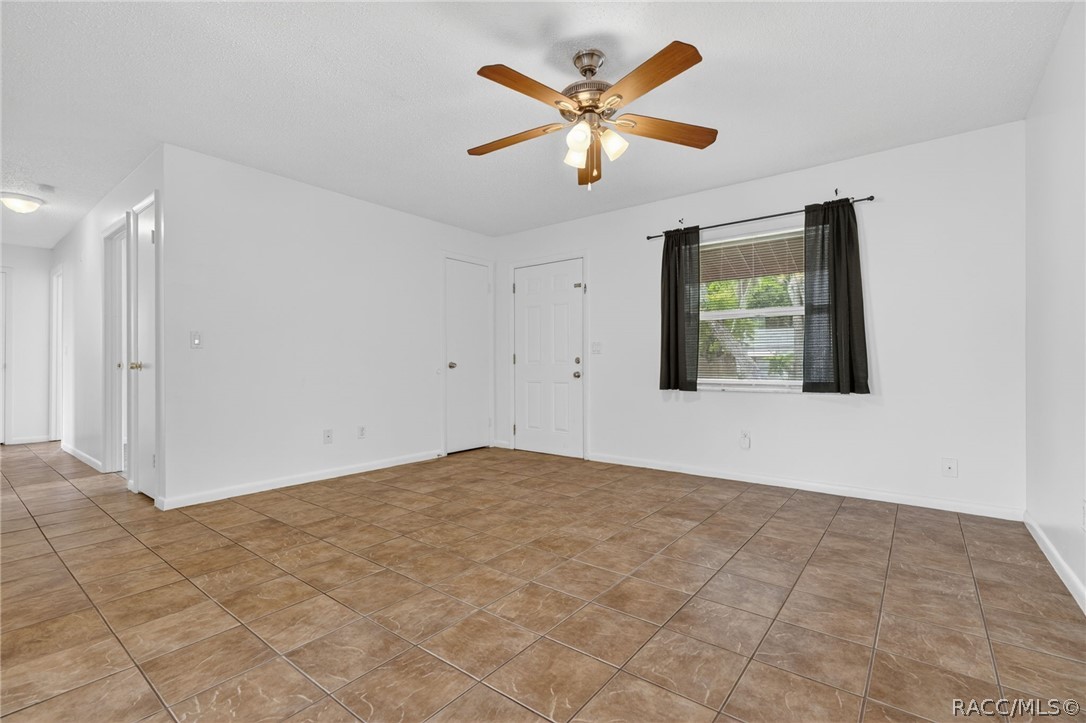 2319 South Tennyson Point Homosassa, FL 34448 - Photo 13 of 33