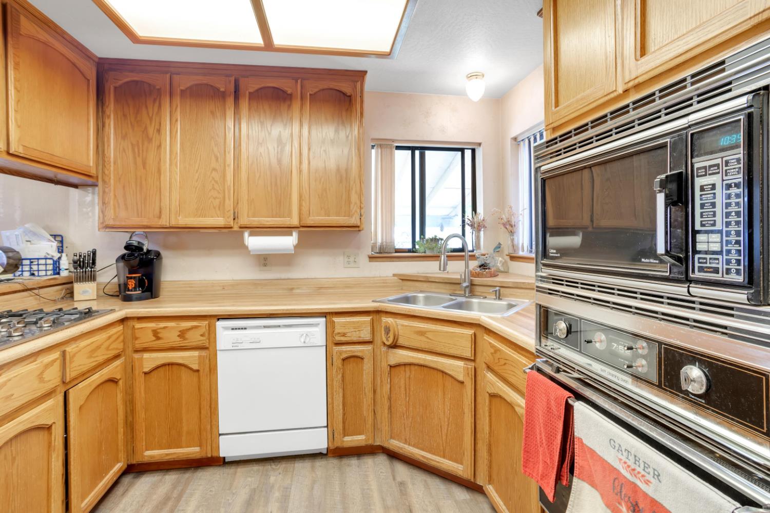22025 Ferretti Road Groveland, CA 95321 - Photo 18 of 92
