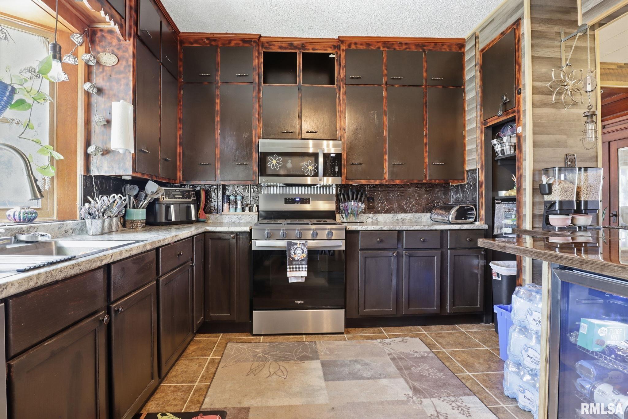 353 East 4th Avenue Woodhull, IL 61490 - Photo 24 of 33