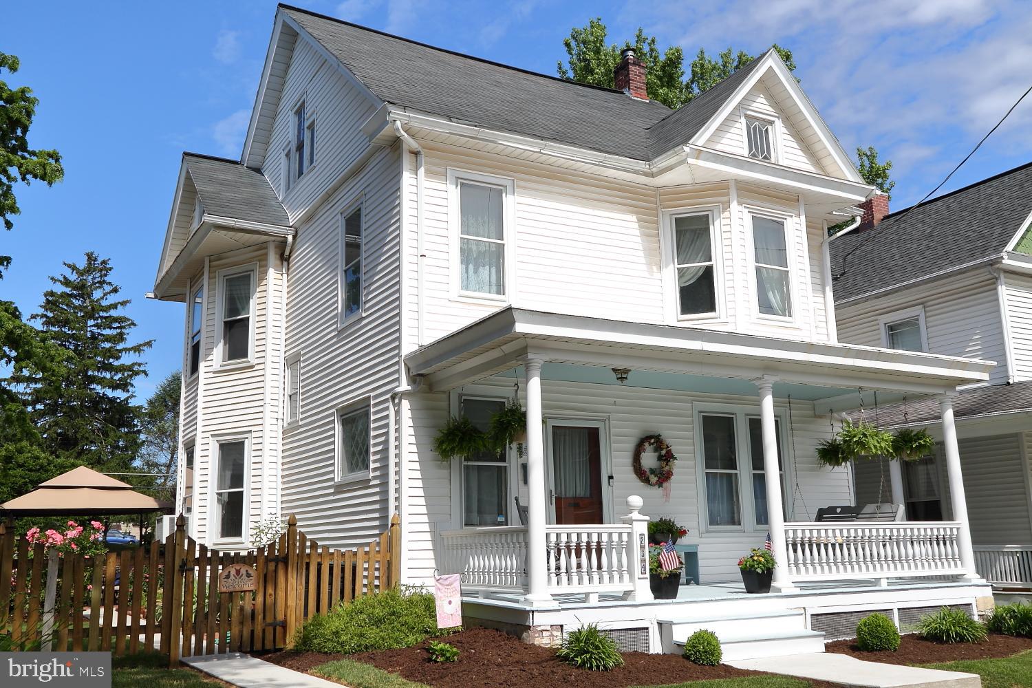 234 South Spruce Street Lititz, PA 17543 - Photo 1 of 40