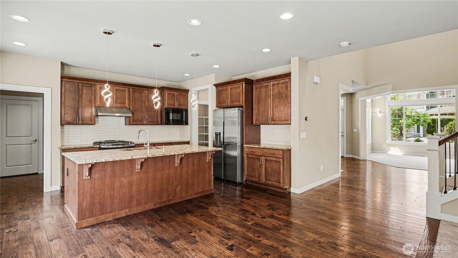 21923 37th Avenue Southeast Bothell, WA 98021 - Photo 2 of 18