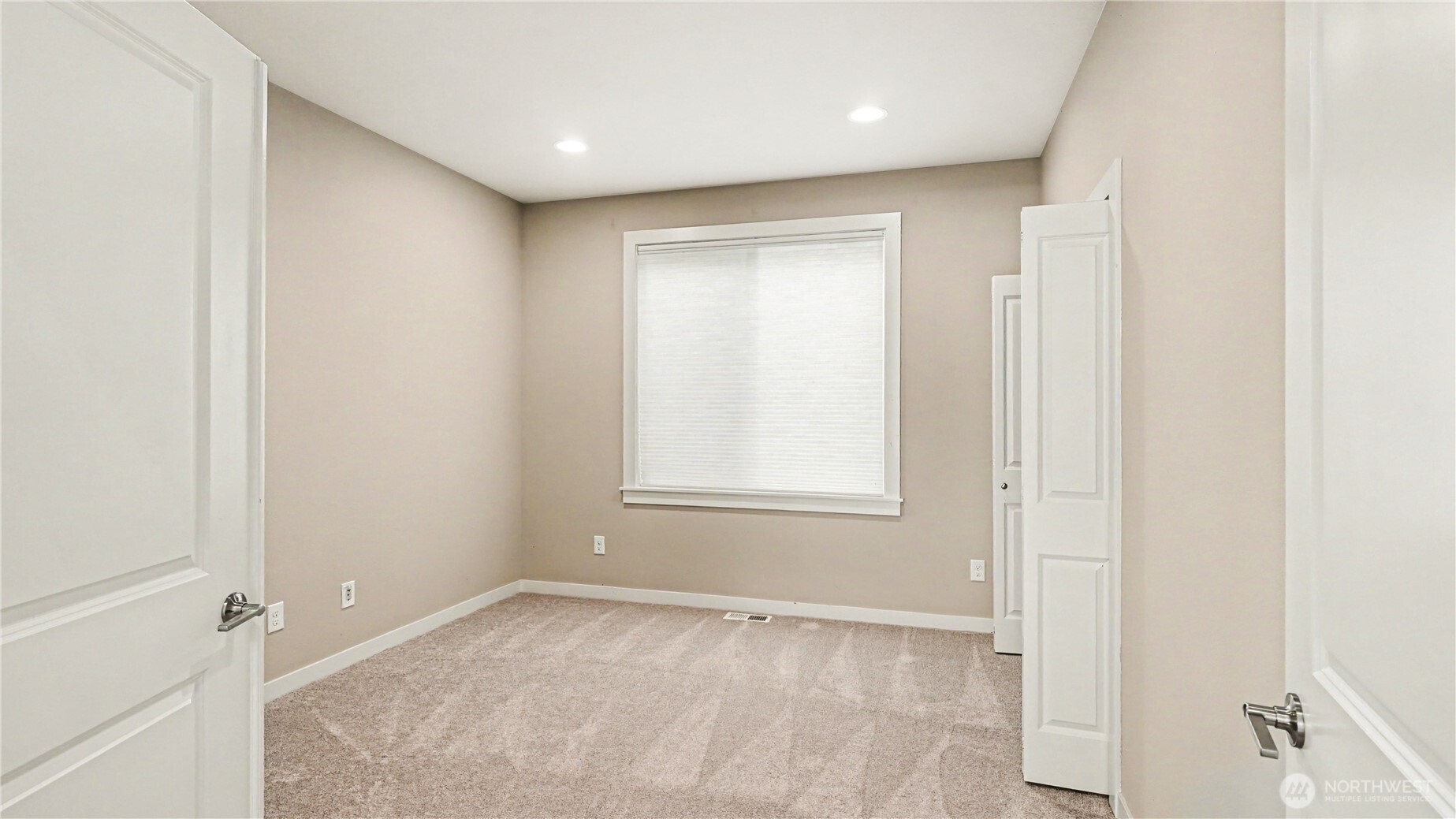 21923 37th Avenue Southeast Bothell, WA 98021 - Photo 8 of 18