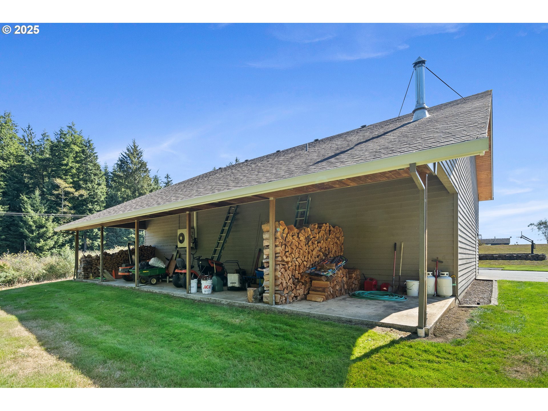 3960 Latimer Road North Tillamook, OR 97141 - Photo 9 of 38 Gallery Image 9
