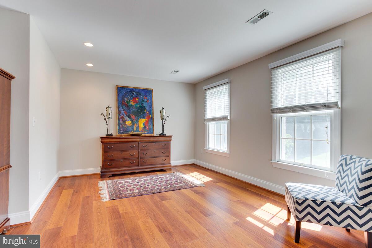 1183 Old County Road Arnold, MD 21012 - Photo 24 of 44 Sitting Area