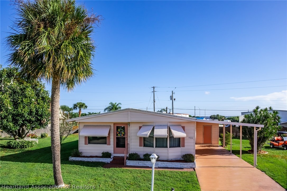 1500 Caribbean Road Sebring, FL 33870 - Photo 1 of 36 Gallery Image 1