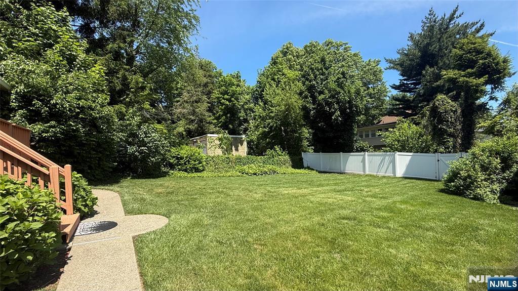 333 Henry Street Hasbrouck Heights, NJ 07604 - Photo 26 of 27