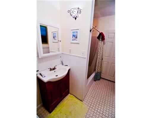 98 Bliss Road, Unit A Newport, RI 02840 - Photo 10 of 12 Exterior Front.