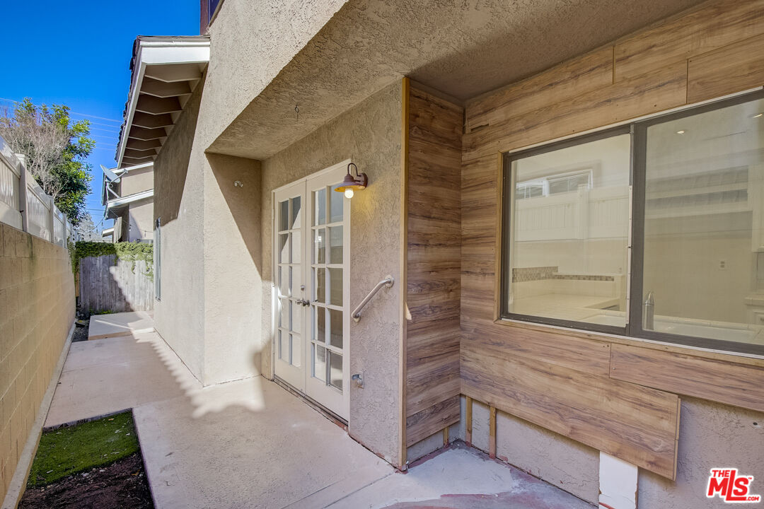 117 East Wilson Street, Unit C Costa Mesa, CA 92627 - Photo 18 of 23 a view of outdoor space and deck