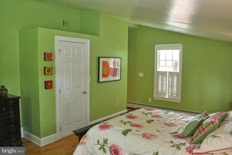 3406 Uniontown Road Westminster, MD 21158 - Photo 21 of 30 Bedroom (Master)