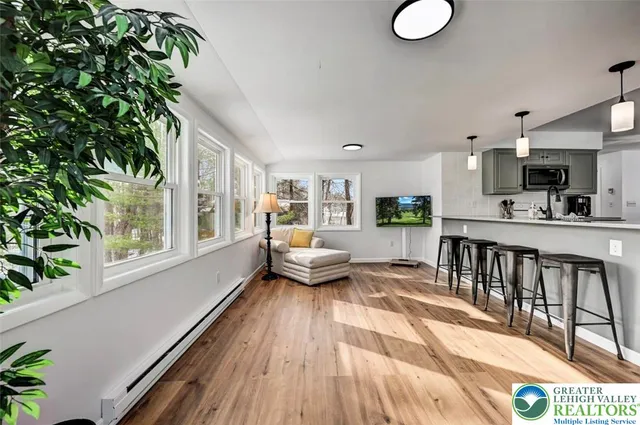 $585,000 | 116 Spyglass Hill Road, Tobyhanna, PA 18466