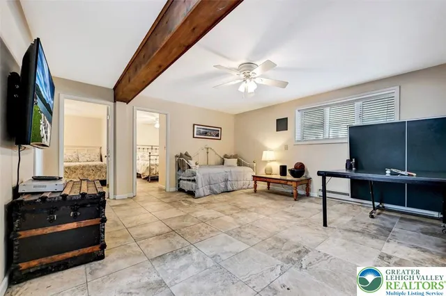 $585,000 | 116 Spyglass Hill Road, Tobyhanna, PA 18466